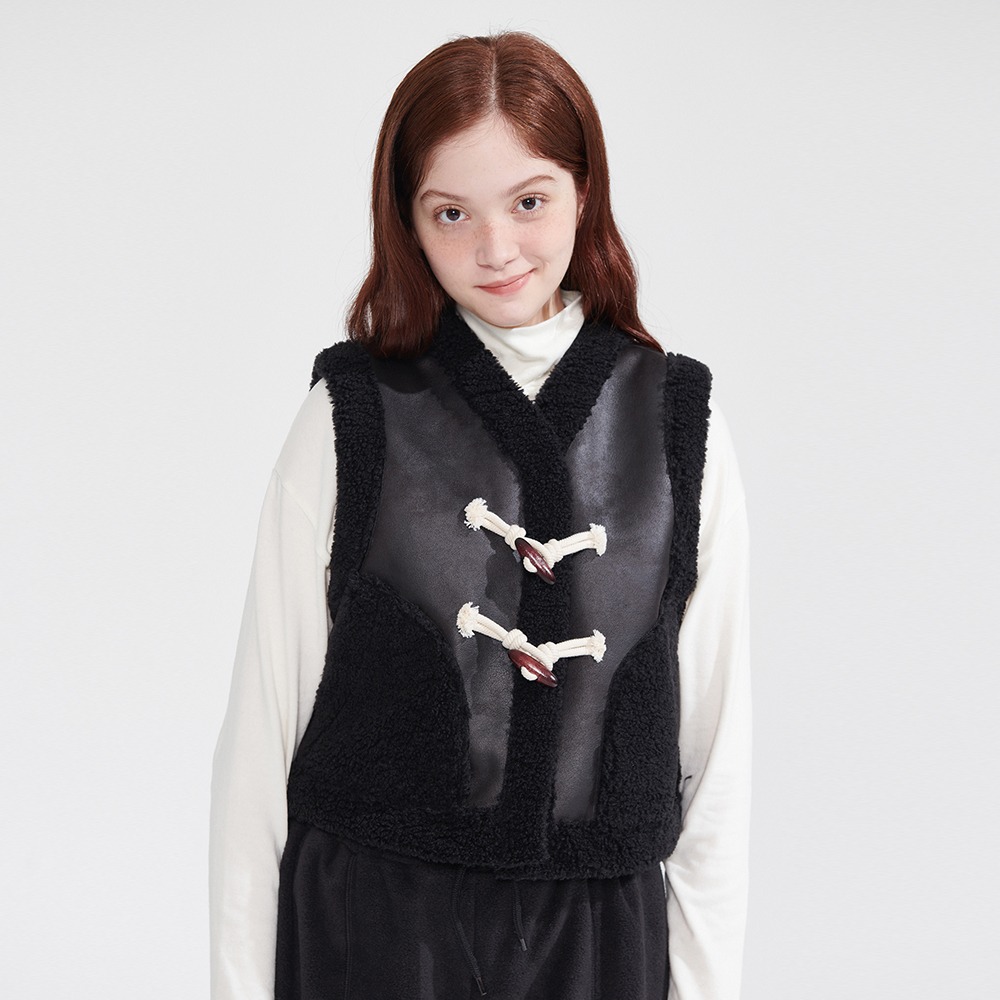 TOGGLE BUTTON ECO FUR MUSTANG VEST [BLACK]